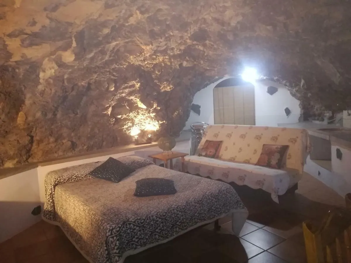 Casita Rural Y Casa Cueva El Perucho Villa Guimar 0*,  Spain